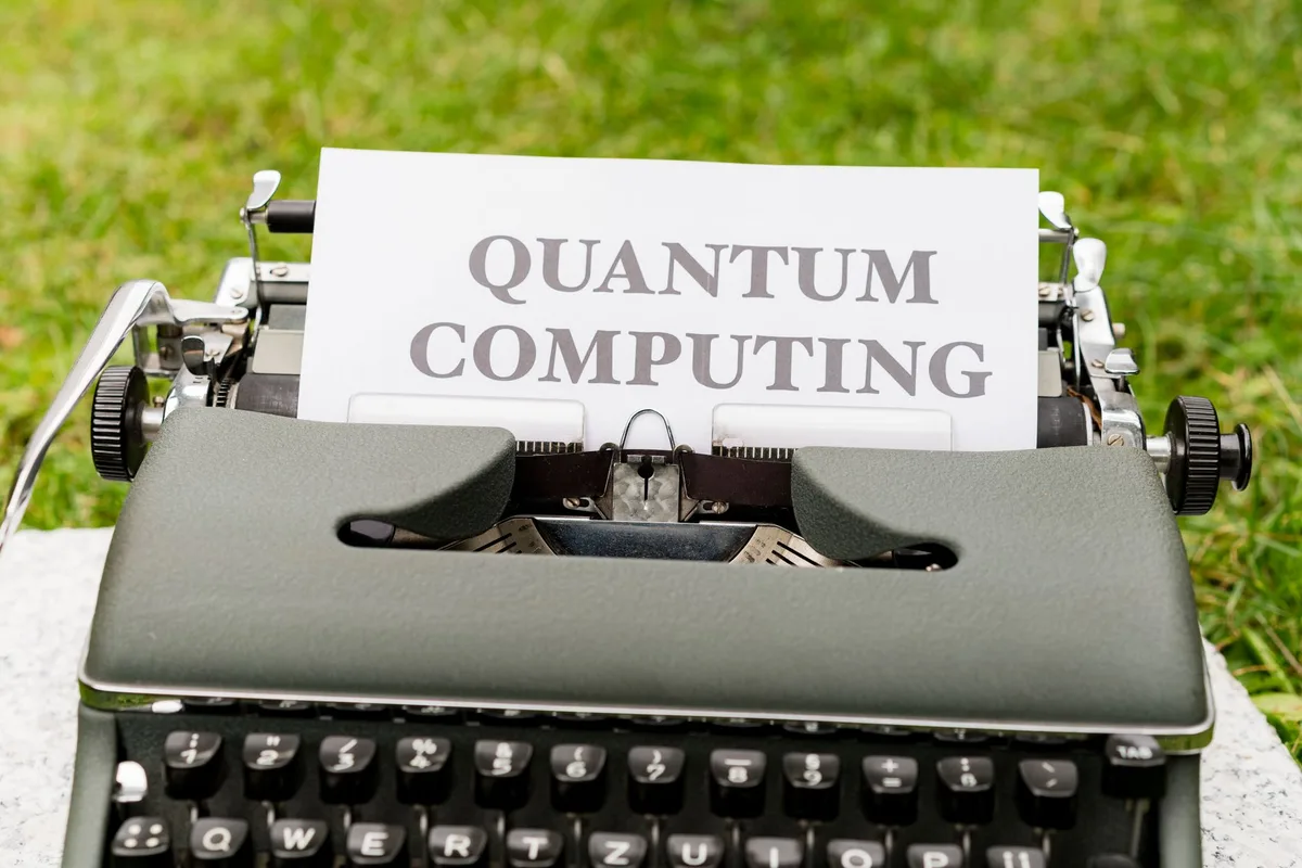 AI lượng tử giúp cải thiện kết quả điều trị ung thư: phát hiện dấu hiệu sống còn từ dữ liệu phân tử