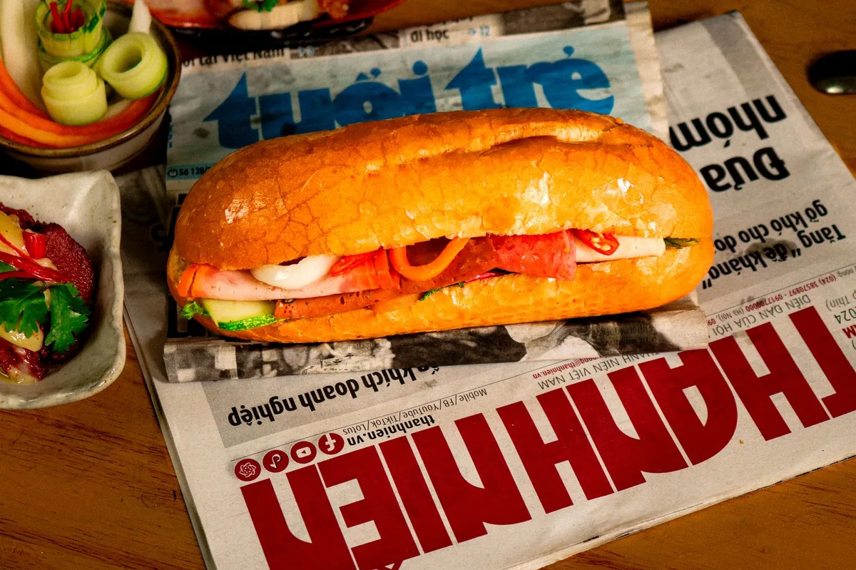 Bánh mì Việt Nam: Hành trình từ ổ bánh mì Pháp đến biểu tượng ẩm thực đường phố