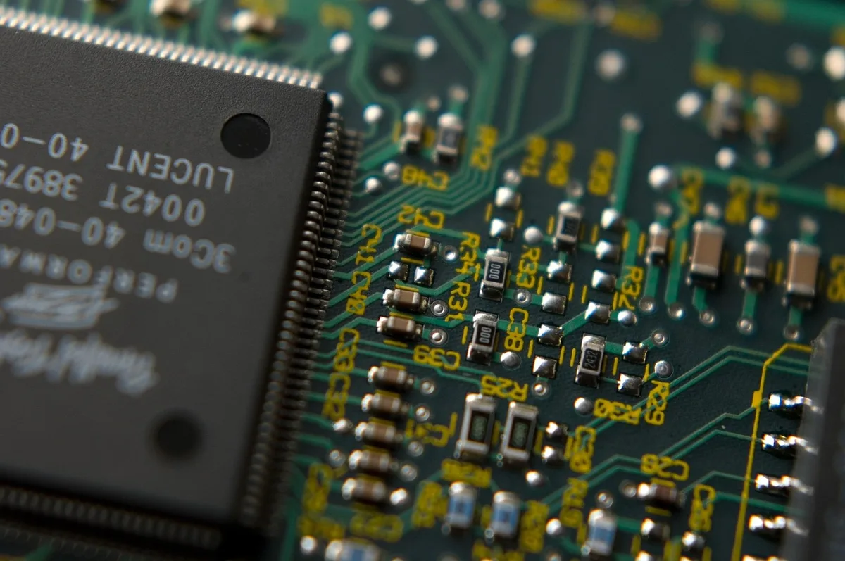 Samsung dẫn đầu thị trường DRAM quý 1/2026 với 38% thị phần, bỏ xa SK Hynix