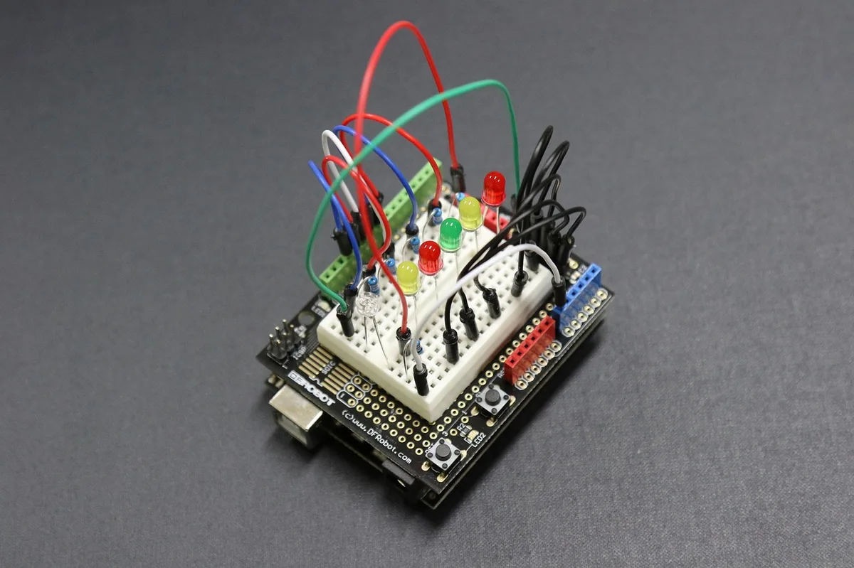 Xuất khẩu chip Trung Quốc tăng 110%: Liệu lệnh cấm của phương Tây có thất bại?