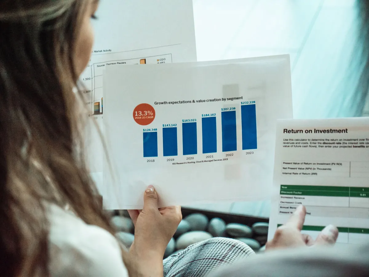 AI chỉ trích dẫn báo cáo trong 4,4% câu trả lời: ChatGPT dẫn đầu, Grok thấp nhất