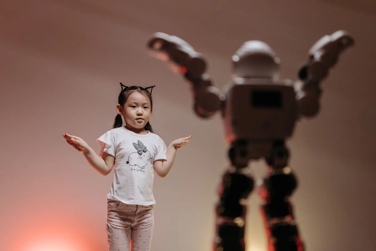 AI giả mạo giọng nói: Diễn viên lồng tiếng Nhật kiện TikTok vì bị sao chép giọng