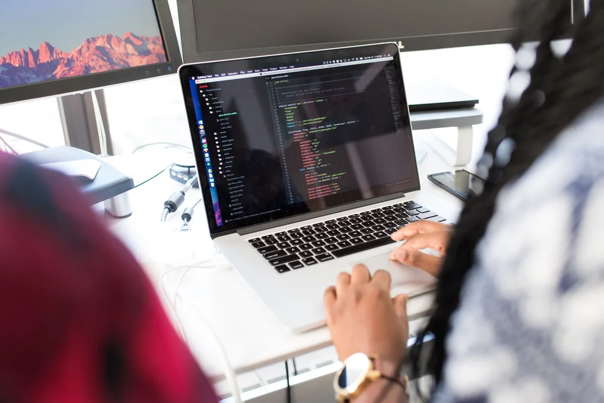 Cloudflare và cơ hội AI lớn nhất: Scotiabank nâng giá mục tiêu lên 300 USD