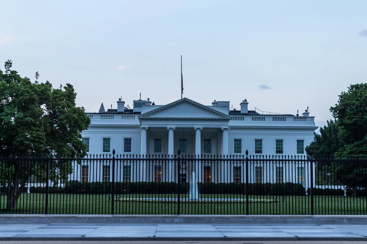 Cố vấn Nhà Trắng khẳng định Trump sẽ không lập 'FDA cho AI'