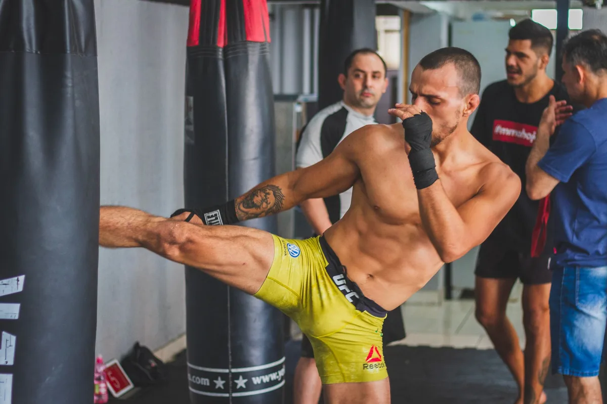 Conor McGregor bác tin chấn thương trước UFC 329, tiết lộ đối thủ cuối cùng
