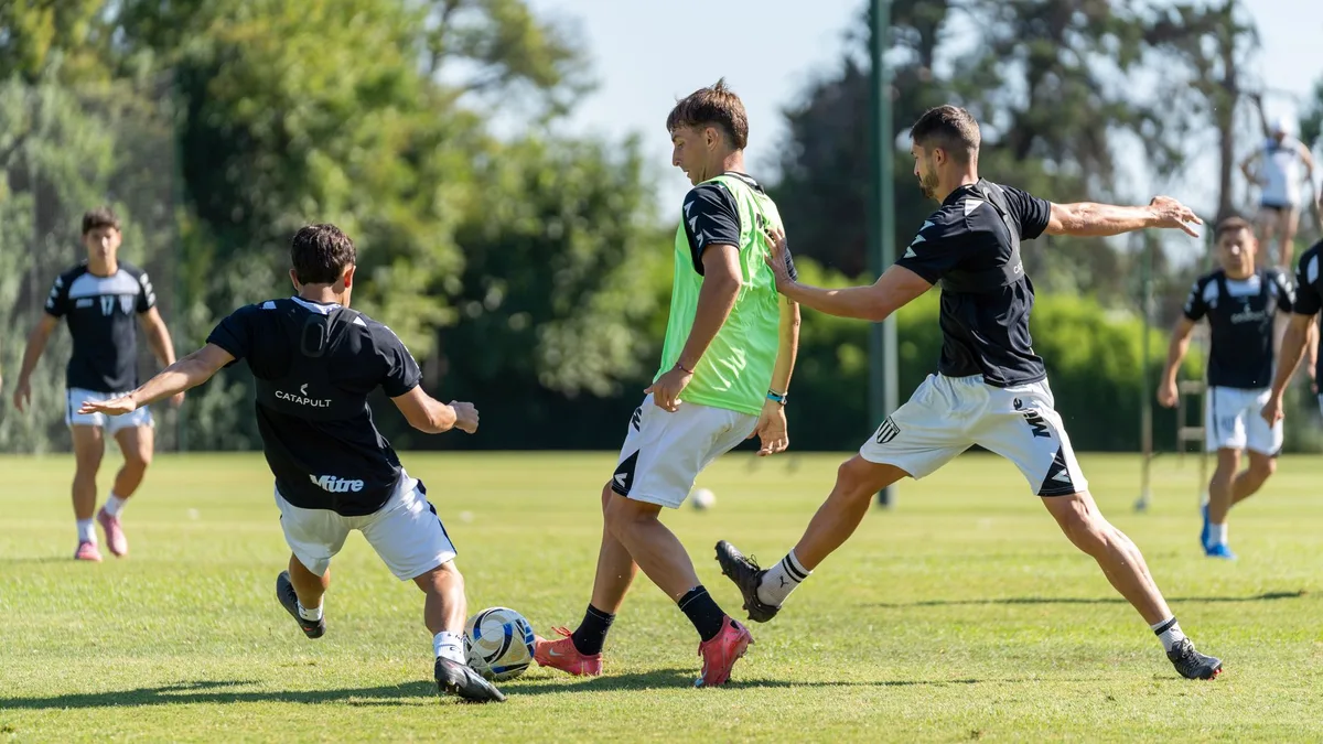 Khủng hoảng bóng đá Ý trầm trọng: Maldini và Leonardo từ chức sau 16 ngày