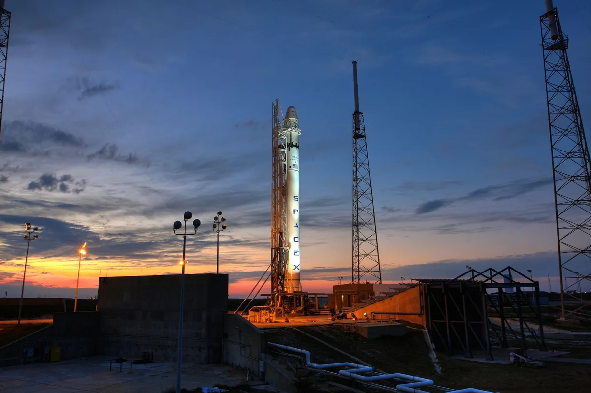 SpaceX thắng hợp đồng phóng vệ tinh quân sự 1,6 tỷ USD từ Lực lượng Không gian Mỹ