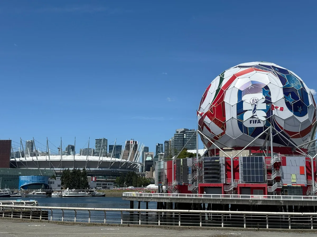 UEFA cân nhắc tẩy chay World Cup vì kế hoạch bán cổ phần gây tranh cãi của FIFA