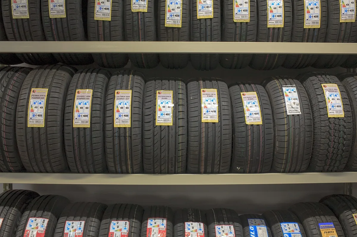 Lốp iON Hankook quảng cáo tại 10 rạp CGV Việt Nam từ 31/7 đến 30/8/2026