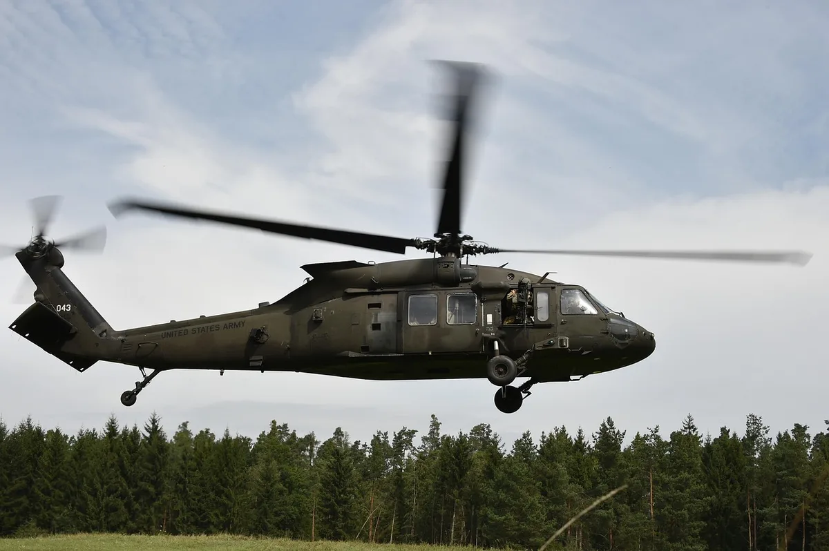 Mỹ phô diễn năng lực phòng thủ Bắc Cực, F-35 và HIMARS tập kích mục tiêu cách 135 dặm