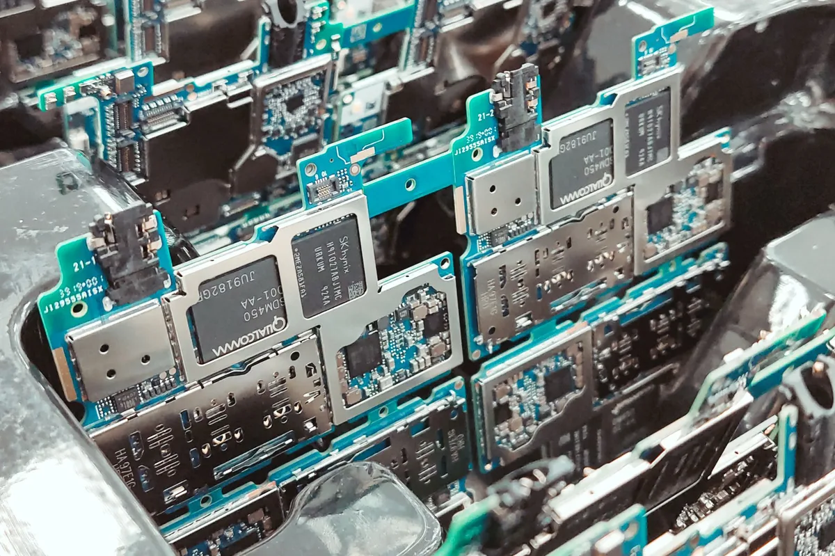 Thỏa thuận Samsung Netlist: 5 năm cấp phép chéo bằng sáng chế AI memory, mua 10 triệu cổ phiếu