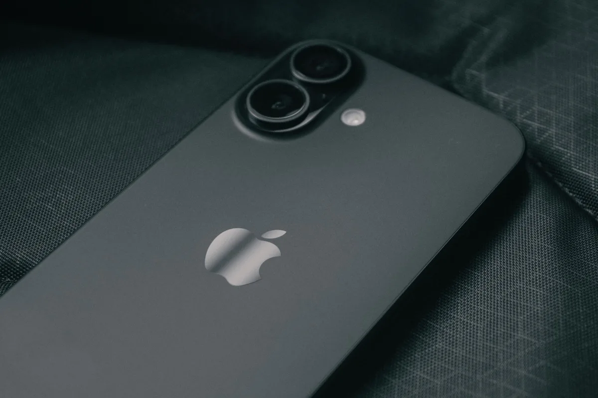 Nothing Phone là điện thoại gì? Tổng quan hãng Nothing và các dòng máy